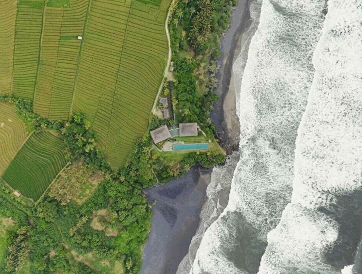Bulung Daya Beach Villa Retreat Antasari Exteriör bild