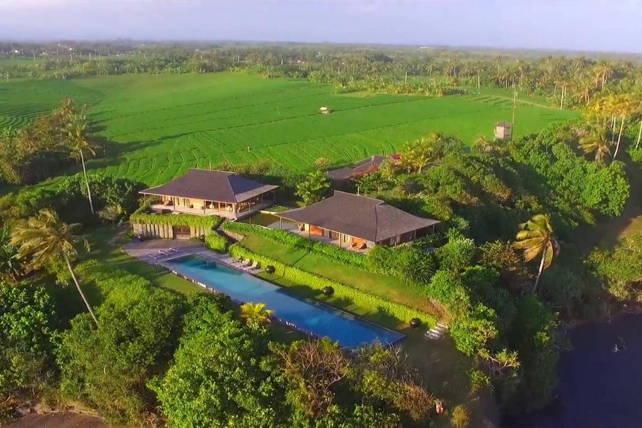 Bulung Daya Beach Villa Retreat Antasari Exteriör bild