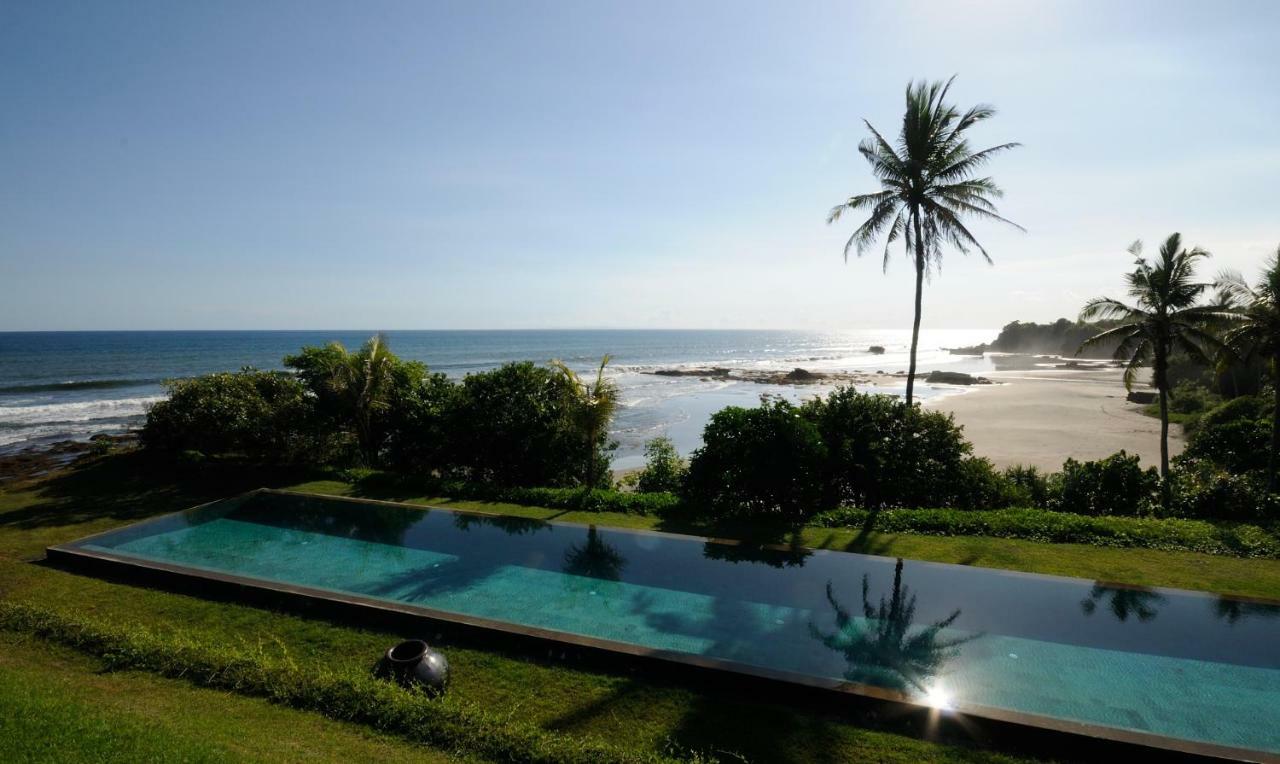 Bulung Daya Beach Villa Retreat Antasari Exteriör bild